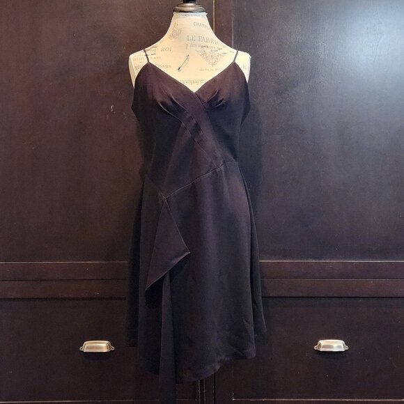 BCBGMaxAzria Dresses & Skirts - NWT BCBG "Cornelia" Black Cocktail Dress Size 12